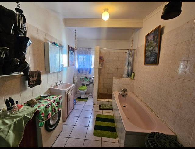 4 BEDROOM HOUSE FOR SALE IN SASOLBURG EXT 12